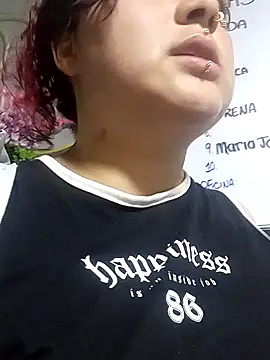 Curvy-Queen online show from 7, 10, 2025