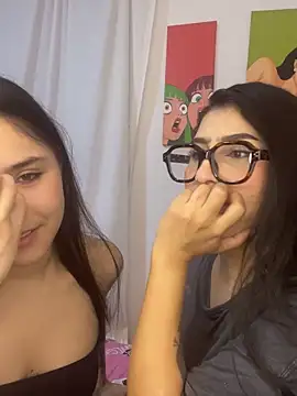 Snapshot of Sweet_and_Rous0 chatting on 17, 10, 2025 Sweet and Rous0 online show from 17, 10, 2025