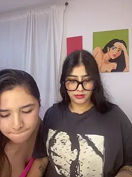 Snapshot of Sweet_and_Rous0 chatting on 18, 10, 2025 Sweet and Rous0 online show from 18, 10, 2025