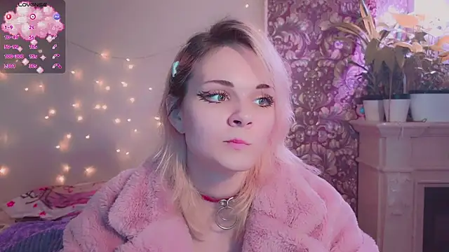 Snapshot of DoubleBubbleCum chatting on 22, 10, 2025 DoubleBubbleCum online show from 22, 10, 2025