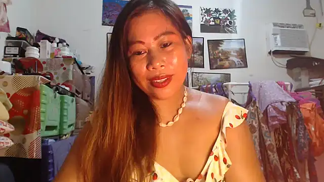 Snapshot of filipina_beauty chatting on 1, 10, 2025 filipina beauty online show from 1, 10, 2025
