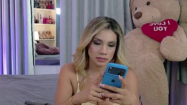 NicoleArmani online show from 8, 5, 2026
