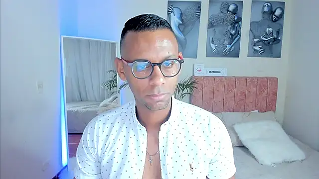 Snapshot of KingEdward_ chatting on 13, 9, 2025 KingEdward  online show from 13, 9, 2025