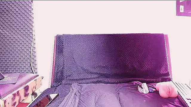 Snapshot of Roobin420 chatting on 7, 10, 2025 Roobin420 online show from 7, 10, 2025