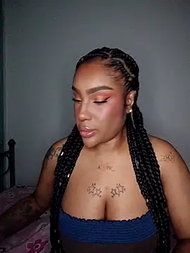 Snapshot of Queen_Amara chatting on 14, 4, 2026 Queen Amara online show from 14, 4, 2026