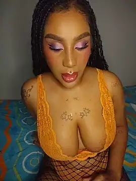 Snapshot of Queen_Amara chatting on 20, 5, 2026 Queen Amara online show from 20, 5, 2026