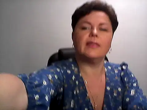 EllaLove2277 online show from 17, 11, 2025