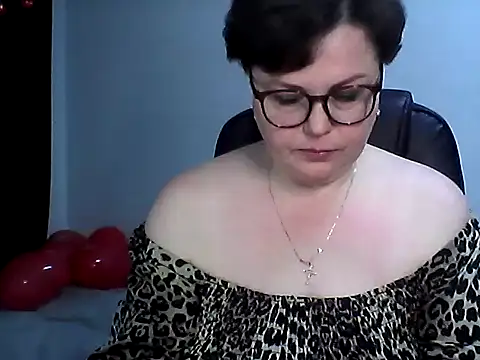 EllaLove2277 online show from 24, 2, 2026