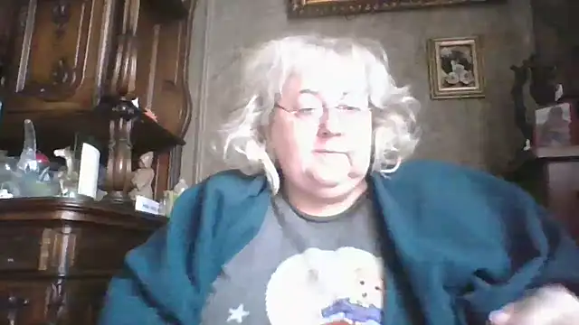 Lala-Love56 online show from 31, 10, 2025