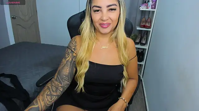 Snapshot of NicolPorto chatting on 22, 9, 2025 NicolPorto online show from 22, 9, 2025