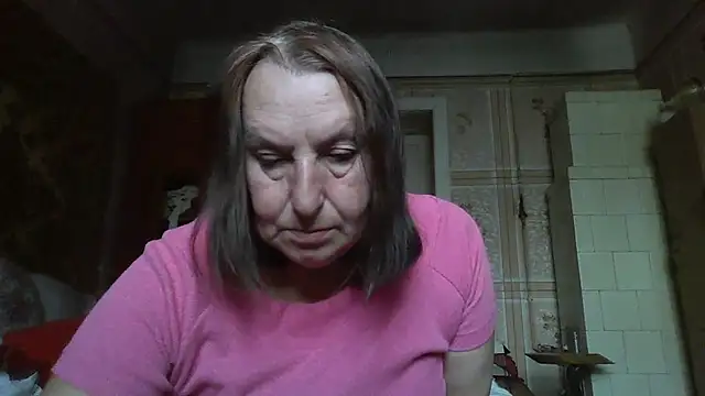 Snapshot of AnnaLive570 chatting on 11, 11, 2025 AnnaLive570 online show from 11, 11, 2025