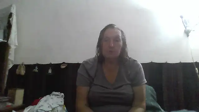 Snapshot of AnnaLive570 chatting on 4, 7, 2026 AnnaLive570 online show from 4, 7, 2026
