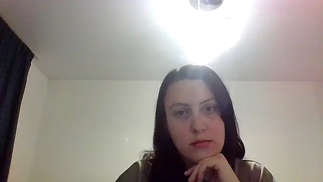 Nyrella online show from 10, 11, 2025