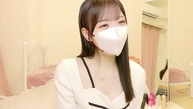 Snapshot of roachan_ chatting on 17, 2, 2026 roachan online show from 17, 2, 2026