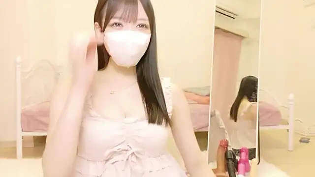 Snapshot of roachan_ chatting on 3, 3, 2026 roachan online show from 3, 3, 2026