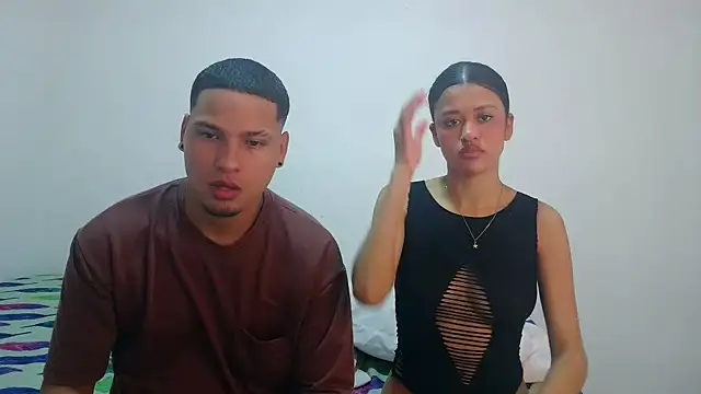 Snapshot of Sexy777Couple chatting on 20, 9, 2025 Sexy777Couple online show from 20, 9, 2025