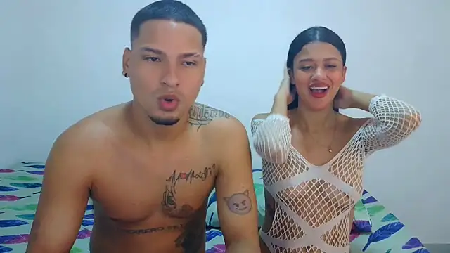 Snapshot of Sexy777Couple chatting on 2, 10, 2025 Sexy777Couple online show from 2, 10, 2025