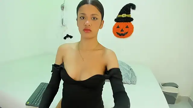 Snapshot of Sexy777Couple chatting on 28, 10, 2025 Sexy777Couple online show from 28, 10, 2025