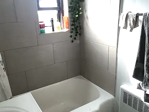 littyleesh1 online show from 3, 12, 2025