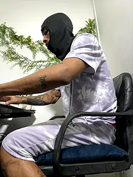 Snapshot of carl_jhonson821 chatting on 19, 10, 2025 carl jhonson821 online show from 19, 10, 2025