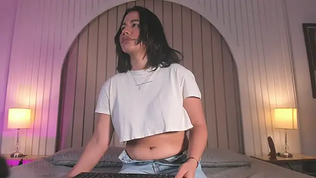 Snapshot of maria_gil chatting on 28, 3, 2026 maria gil online show from 28, 3, 2026