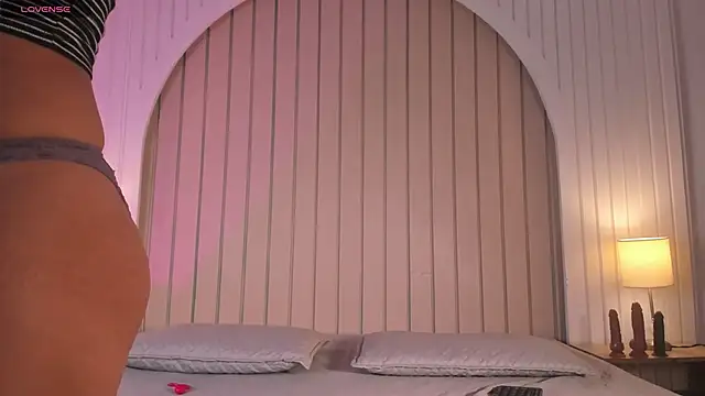 Snapshot of maria_gil chatting on 13, 4, 2026 maria gil online show from 13, 4, 2026