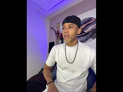 Snapshot of B_Wild chatting on 11, 2, 2026 B Wild online show from 11, 2, 2026