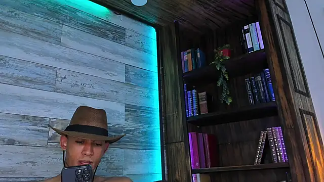 Snapshot of B_Wild chatting on 20, 2, 2026 B Wild online show from 20, 2, 2026