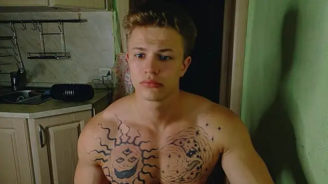 Snapshot of James__Noah chatting on 27, 9, 2025 James Noah online show from 27, 9, 2025