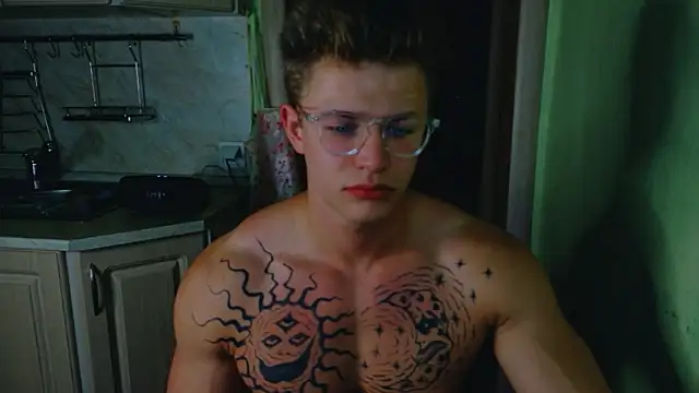 Snapshot of James__Noah chatting on 28, 9, 2025 James Noah online show from 28, 9, 2025