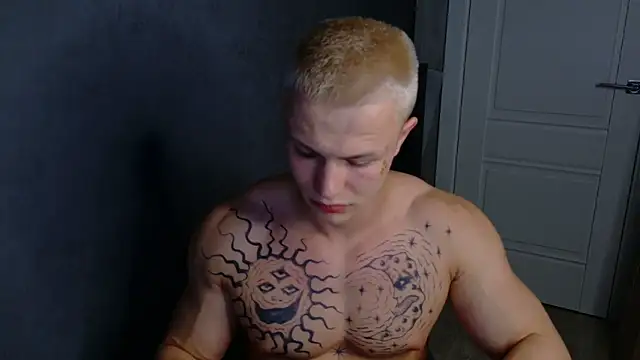 Snapshot of James__Noah chatting on 10, 10, 2025 James Noah online show from 10, 10, 2025