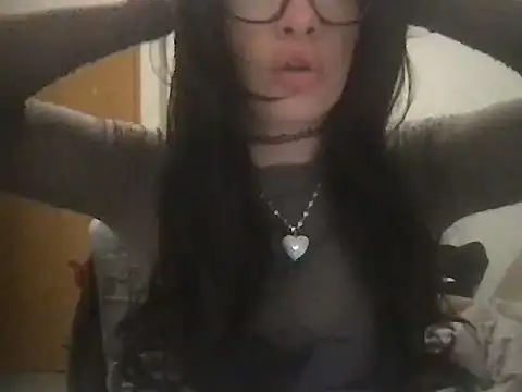 Snapshot of Meliraya chatting on 13, 11, 2025 Meliraya online show from 13, 11, 2025