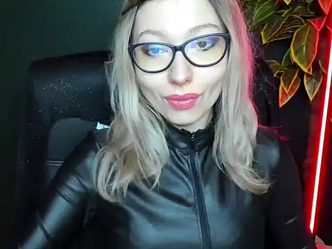 Snapshot of loveHeidi chatting on 9, 2, 2026 loveHeidi online show from 9, 2, 2026