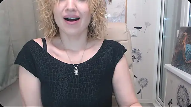 Snapshot of KatrinAlluring chatting on 24, 11, 2025 KatrinAlluring online show from 24, 11, 2025