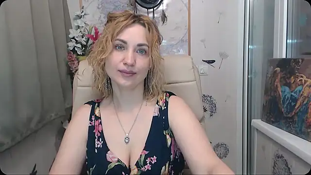 Snapshot of KatrinAlluring chatting on 15, 12, 2025 KatrinAlluring online show from 15, 12, 2025