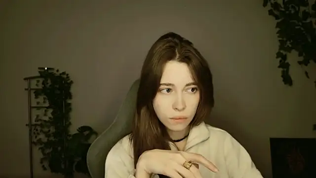 Yoka paradoXXX online show from 26, 11, 2025