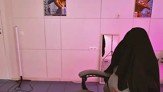 Yoka paradoXXX online show from 20, 3, 2026