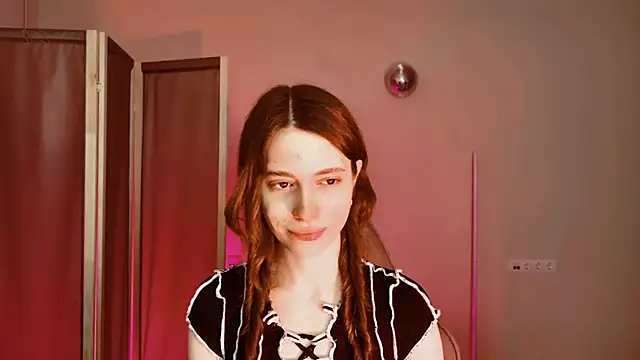 Yoka paradoXXX online show from 19, 4, 2026