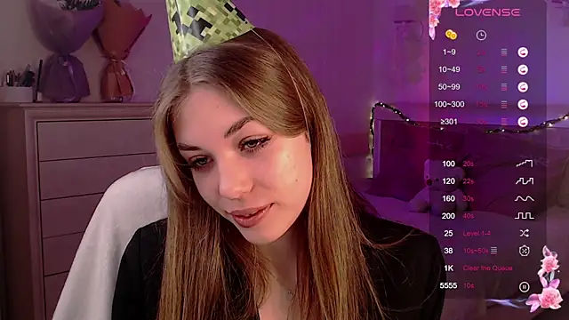 Leila Vanilla online show from 13, 11, 2025