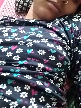 Snapshot of KIRTI12_HOT chatting on 25, 9, 2025 KIRTI12 HOT online show from 25, 9, 2025