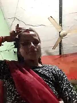 Snapshot of KIRTI12_HOT chatting on 28, 9, 2025 KIRTI12 HOT online show from 28, 9, 2025