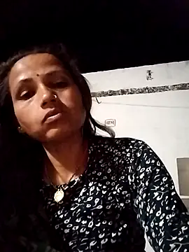 Snapshot of KIRTI12_HOT chatting on 8, 10, 2025 KIRTI12 HOT online show from 8, 10, 2025