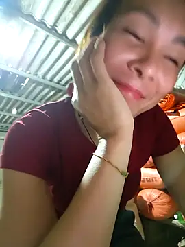 Yumyum kiw online show from 13, 10, 2025