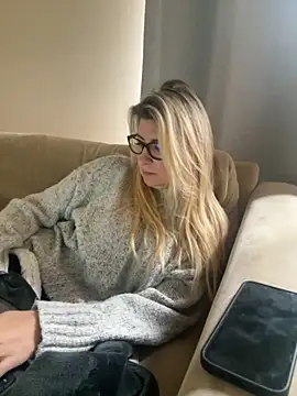 DesireDaisy online show from 23, 9, 2025