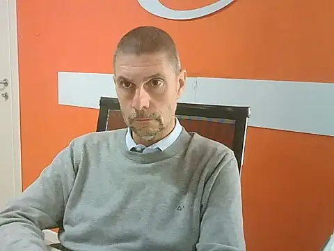 Snapshot of max79ve31 chatting on 7, 10, 2025 max79ve31 online show from 7, 10, 2025