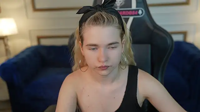 Snapshot of Ava_kiss054 chatting on 5, 7, 2026 Ava kiss054 online show from 5, 7, 2026