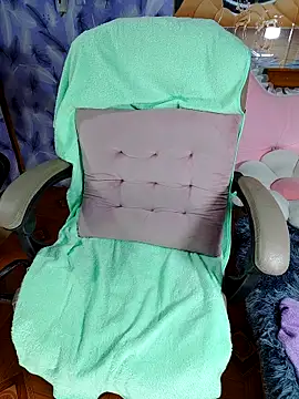 Snapshot of LadyMaiMai chatting on 21, 11, 2025 LadyMaiMai online show from 21, 11, 2025