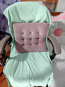 Snapshot of LadyMaiMai chatting on 14, 12, 2025 LadyMaiMai online show from 14, 12, 2025