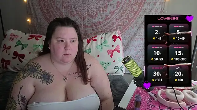 brookenicole3003 online show from 29, 4, 2026