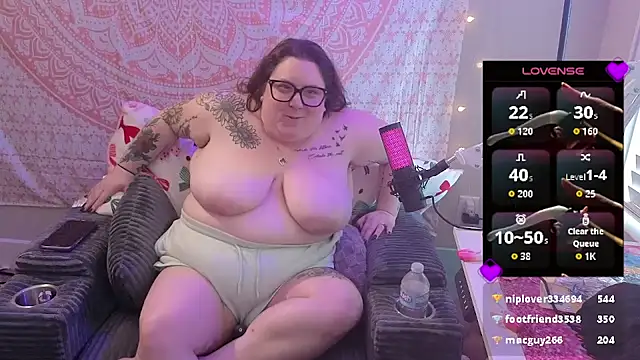brookenicole3003 online show from 9, 5, 2026